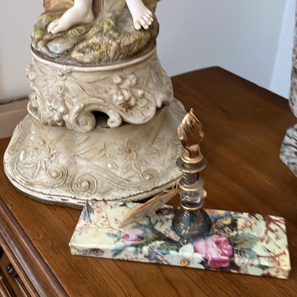 Egyptian hand blown perfume bottle. Exquisite design . - Picture 5 of 13